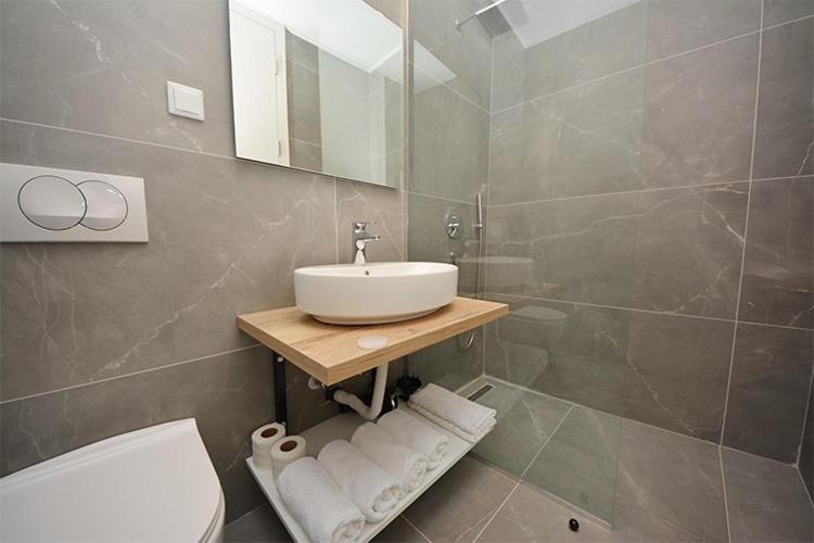 Apartament Miss Saray Sarajewo Zewnętrze zdjęcie